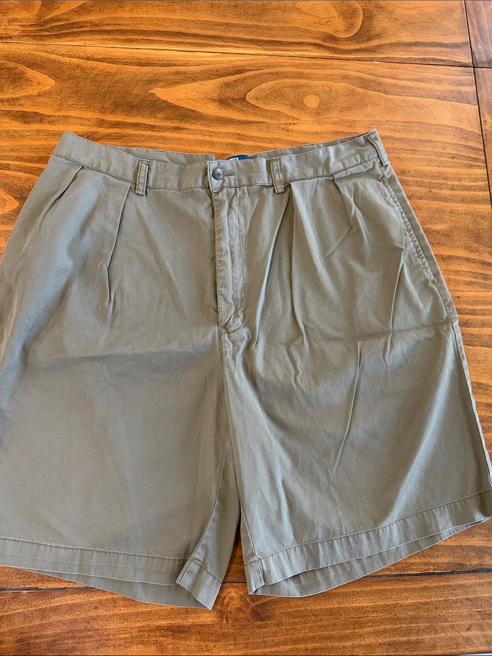 Men’s Ralph Lauren Polo Olive Pleated Front Cotton Shorts Size 38